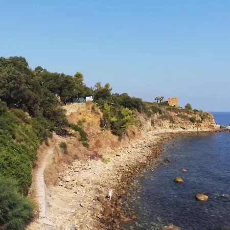 홀리데이파크 & Village Rais Gerbi