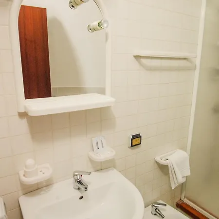 & Village Rais Gerbi פארק נופש 3*